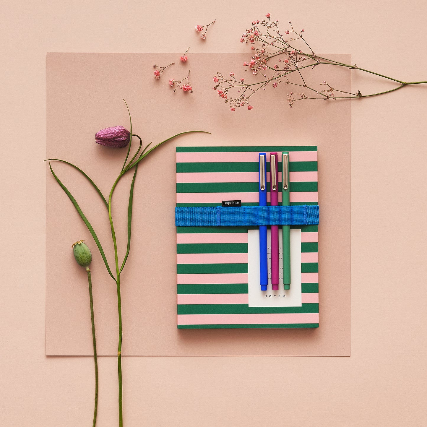 Present i grönt och rosa till studenten, kollegan eller läraren