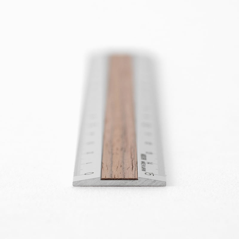 Midori aluminium med trä linjal 15 cm - 2 varianter